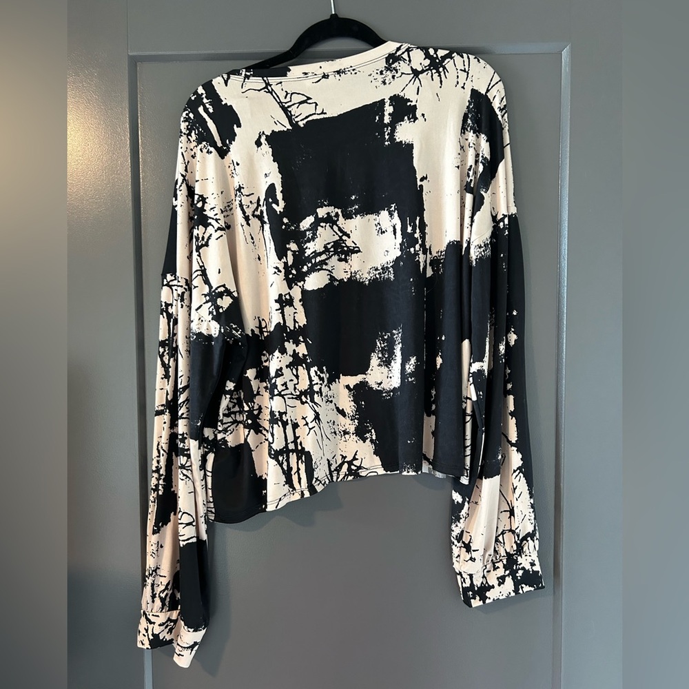 Abstract Print Pant Set - Picture 3 of 9